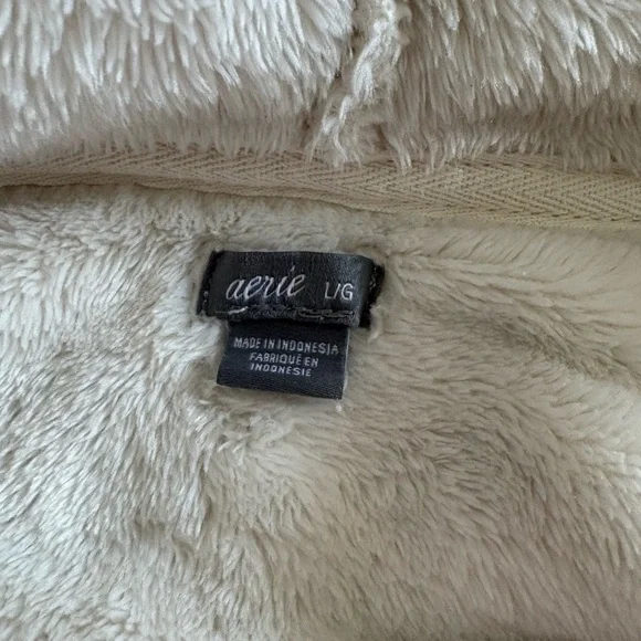 Aerie Cream Sherpa Jacket - Picture 3 of 3